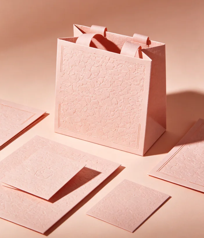 Deep embossing pink crackle texture paper bag set Zhengyang Printing Dongguan